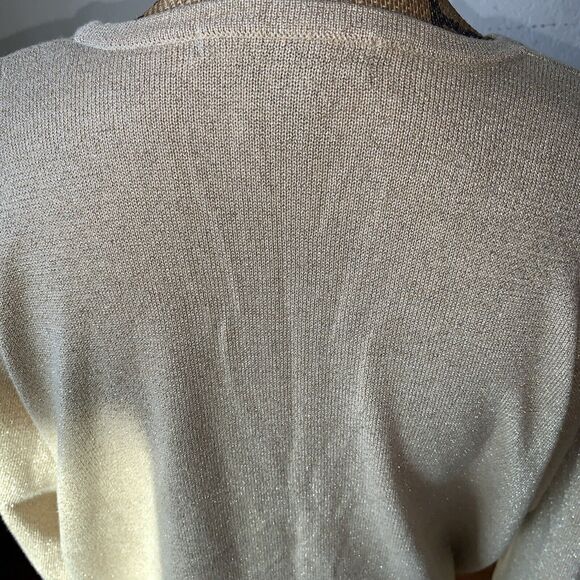 Lane Bryant Minimalist Monochrome Golden Sparkle Scoop neck sweater Sz 14/16 - Picture 6 of 7